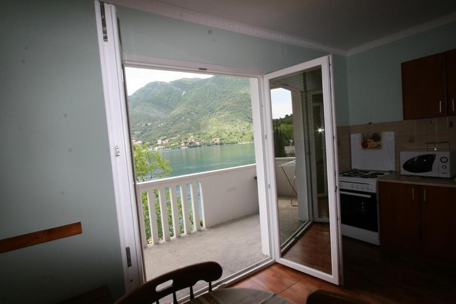 Paunovic Apartments Tivat Kamer foto