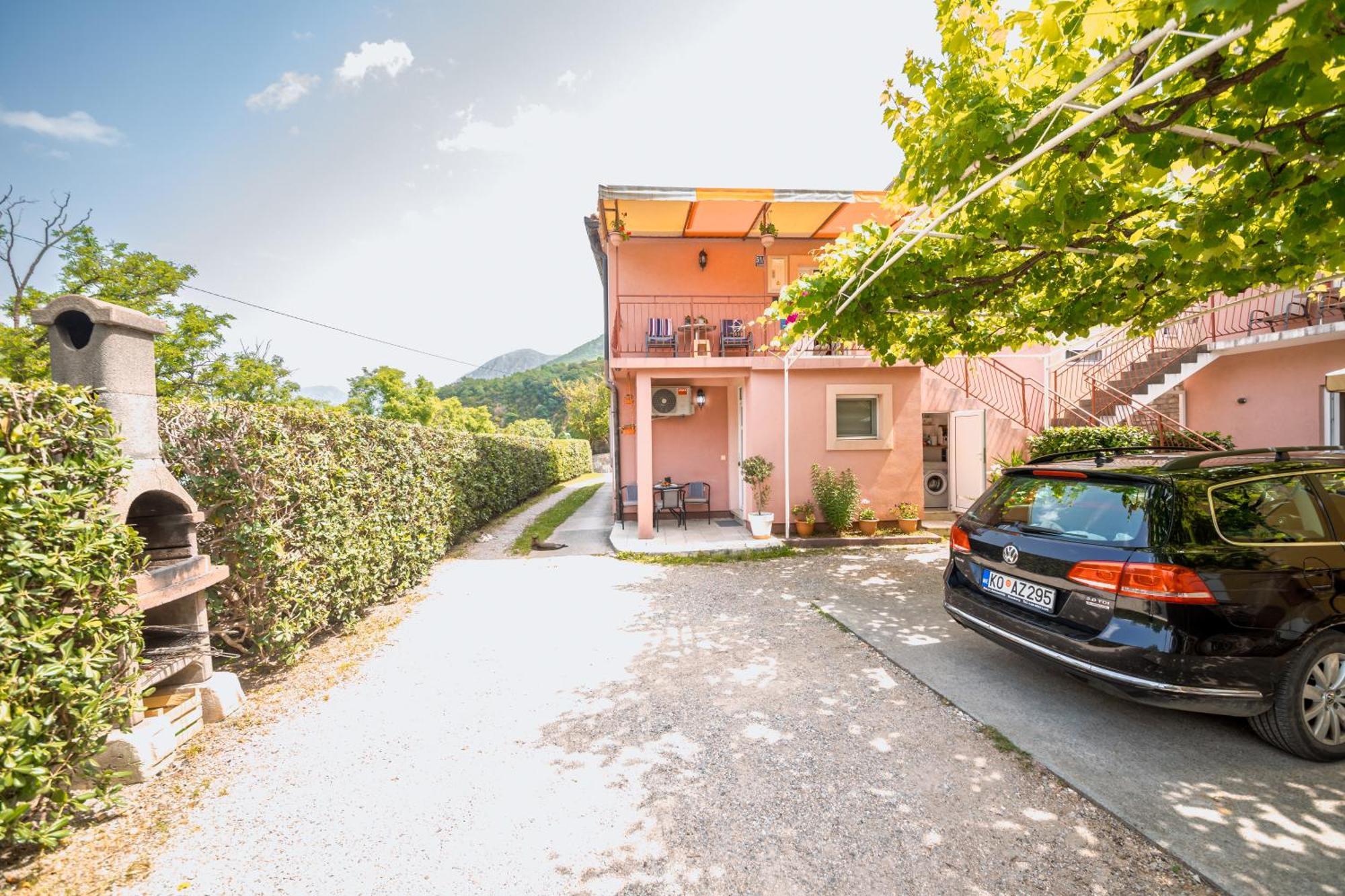 Paunovic Apartments Tivat Buitenkant foto