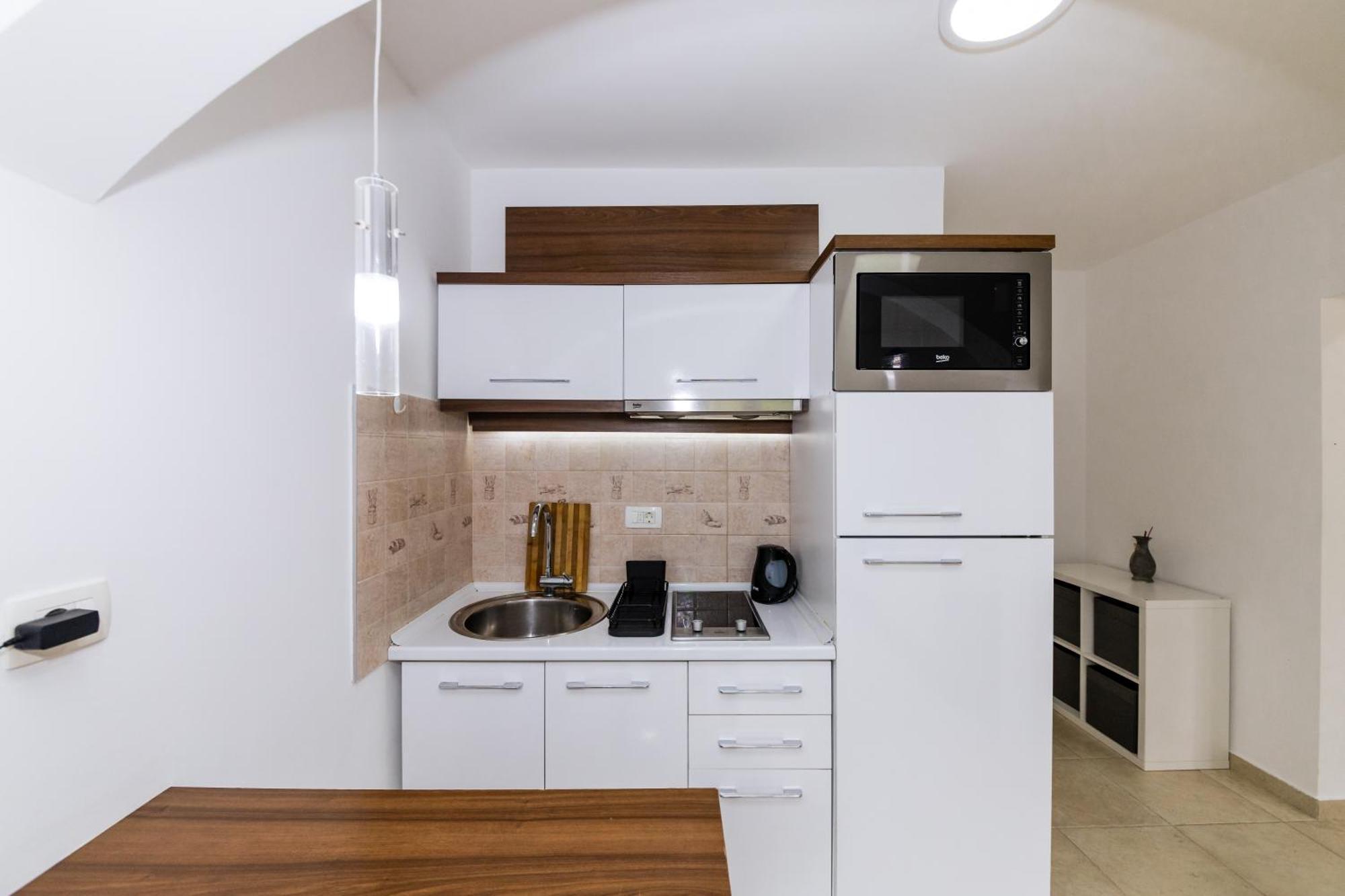 Paunovic Apartments Tivat Buitenkant foto