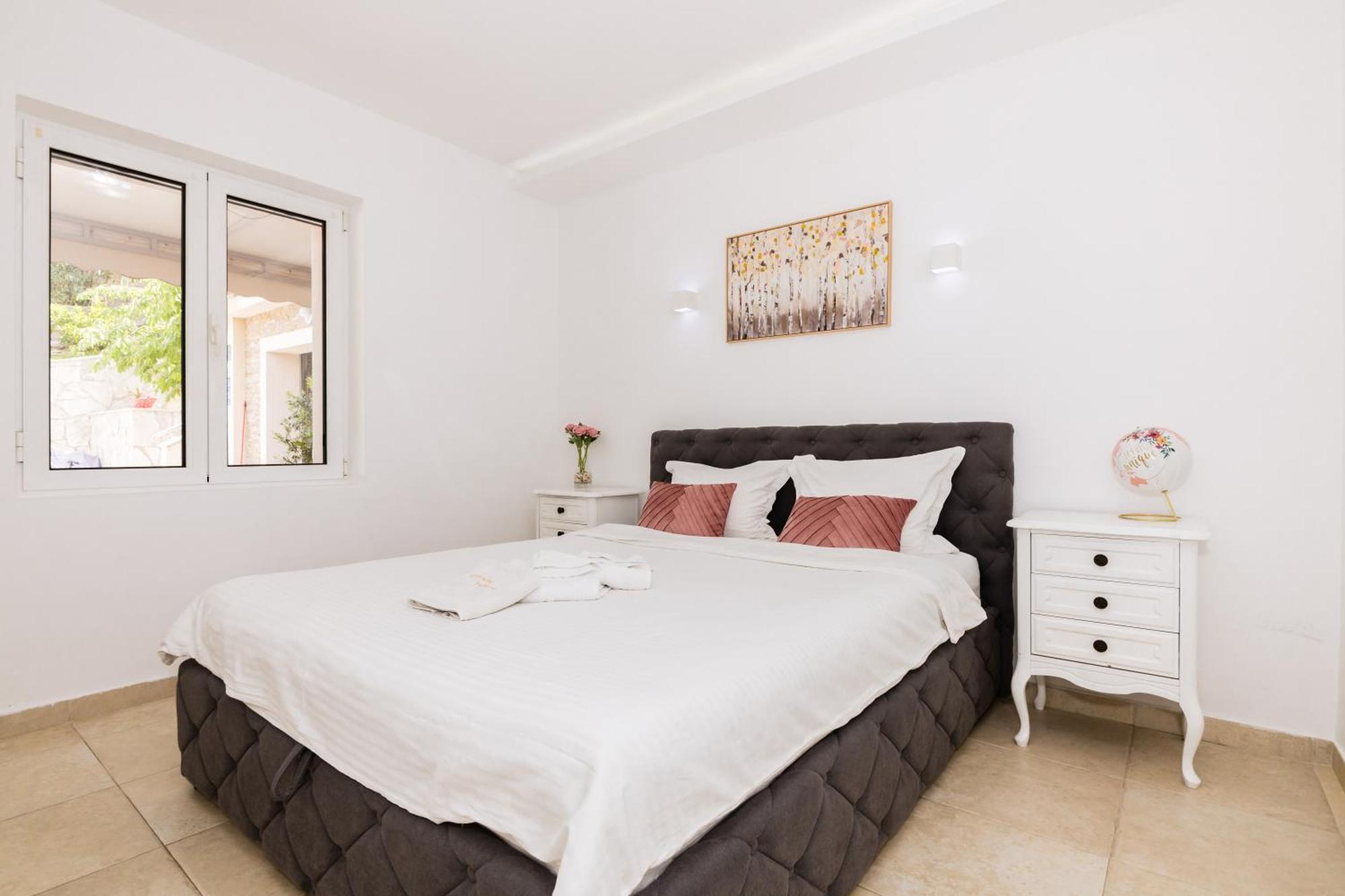 Paunovic Apartments Tivat Buitenkant foto