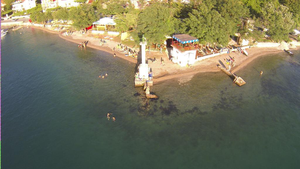 Paunovic Apartments Tivat Buitenkant foto